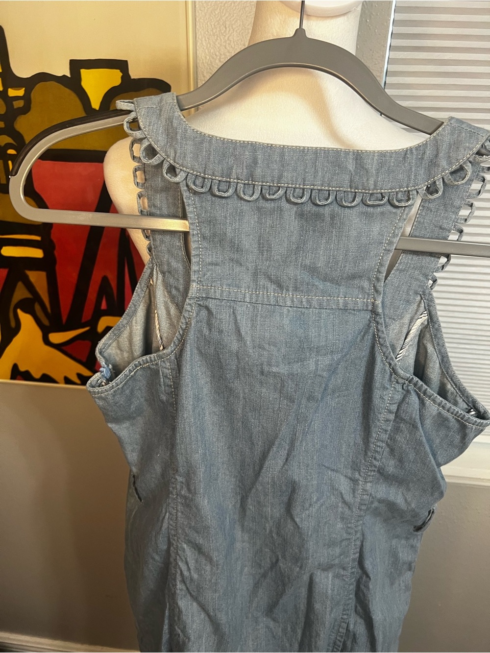 Heartloom Jean Mini Dress 90s Short
Large Button Razorback scallop - Picture 11 of 16